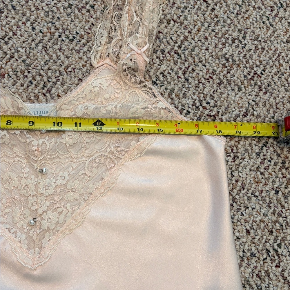 Gilligan & O'Malley Satin Lace-Trim Nightgown in Light Peach. 80’s - Picture 7 of 10